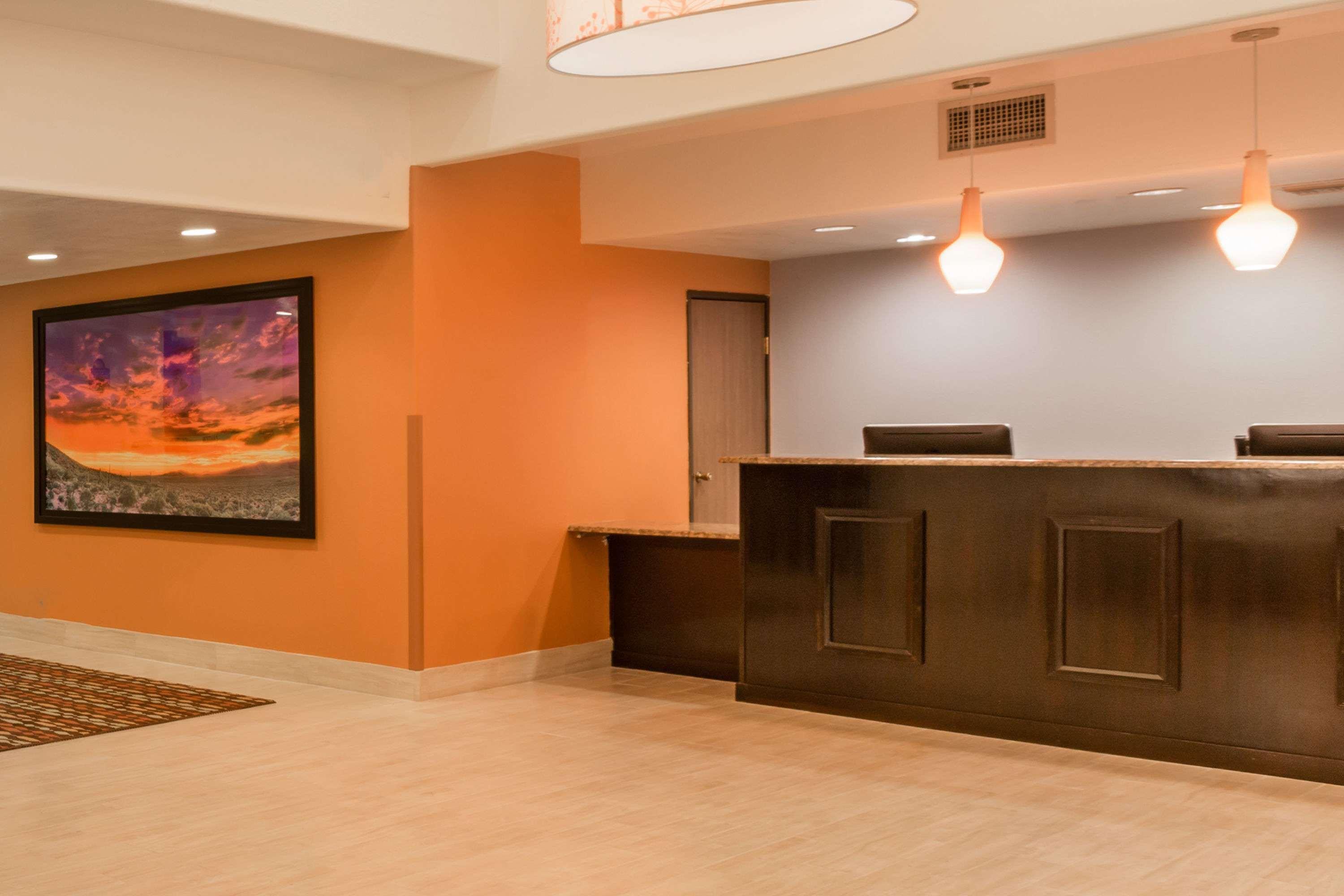Days Inn & Suites By Wyndham Tucson/Marana Екстериор снимка