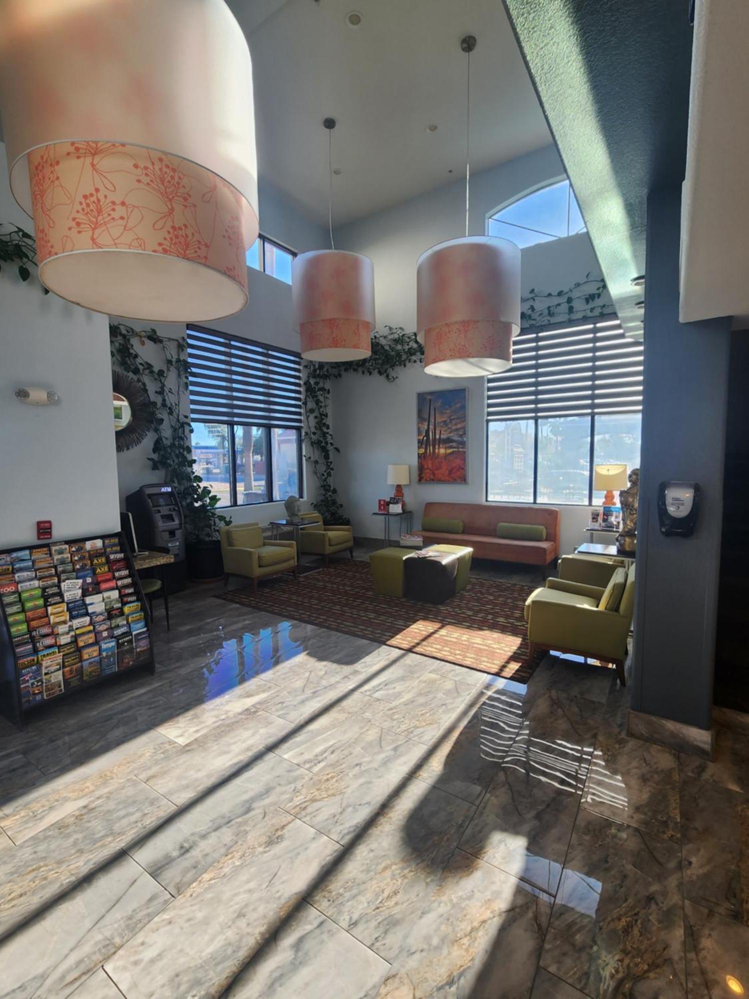 Days Inn & Suites By Wyndham Tucson/Marana Екстериор снимка