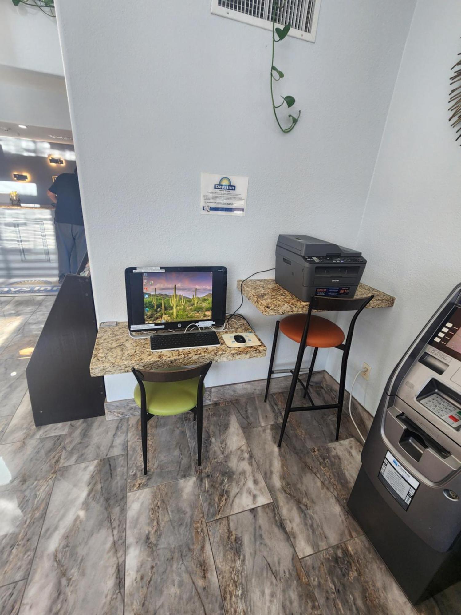 Days Inn & Suites By Wyndham Tucson/Marana Екстериор снимка