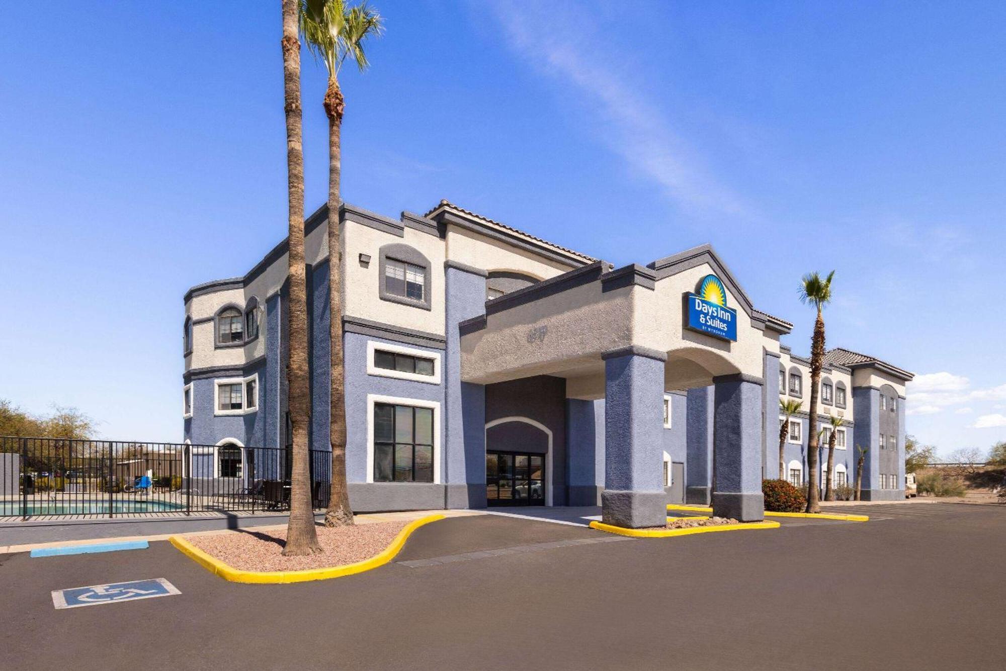 Days Inn & Suites By Wyndham Tucson/Marana Екстериор снимка