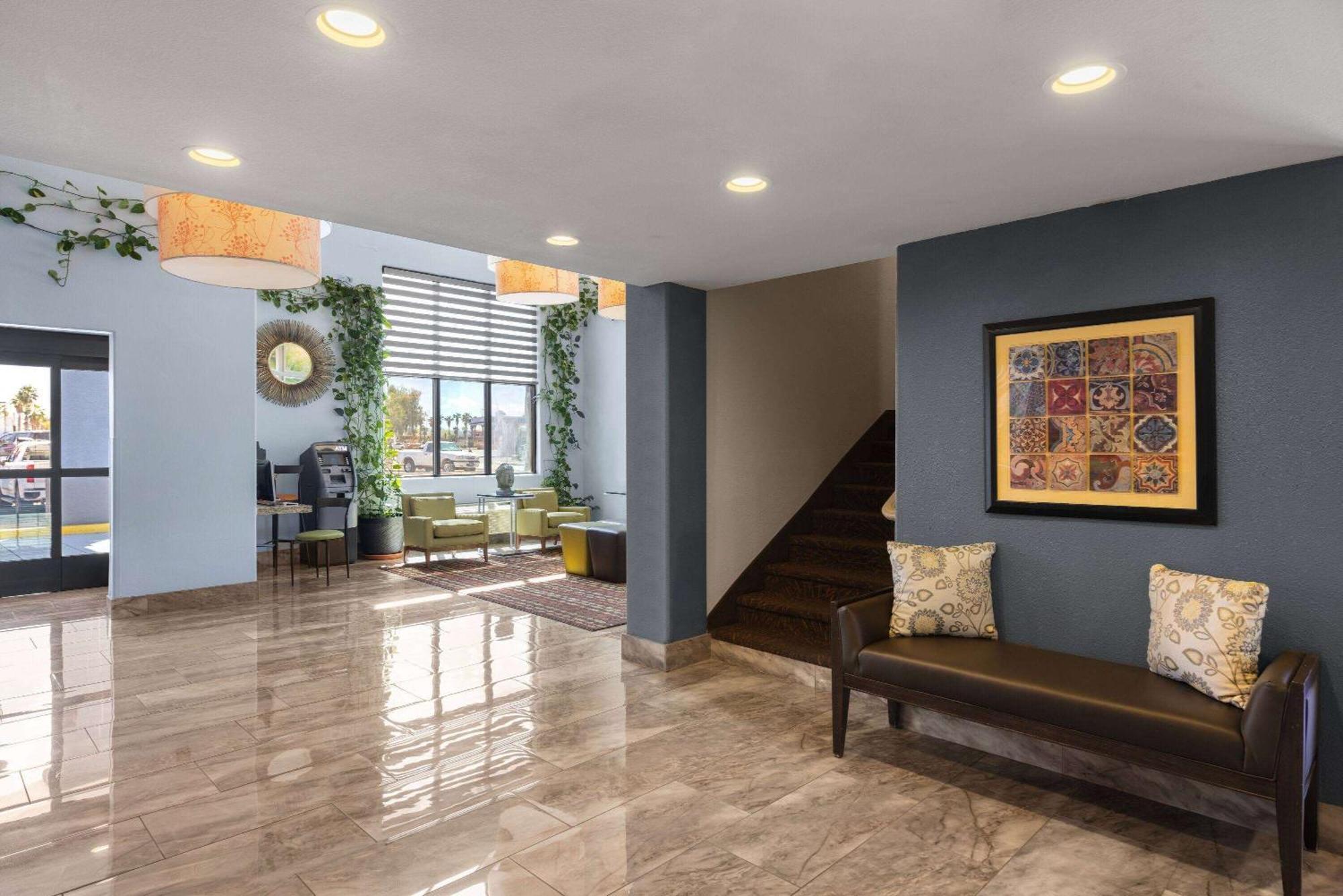 Days Inn & Suites By Wyndham Tucson/Marana Екстериор снимка