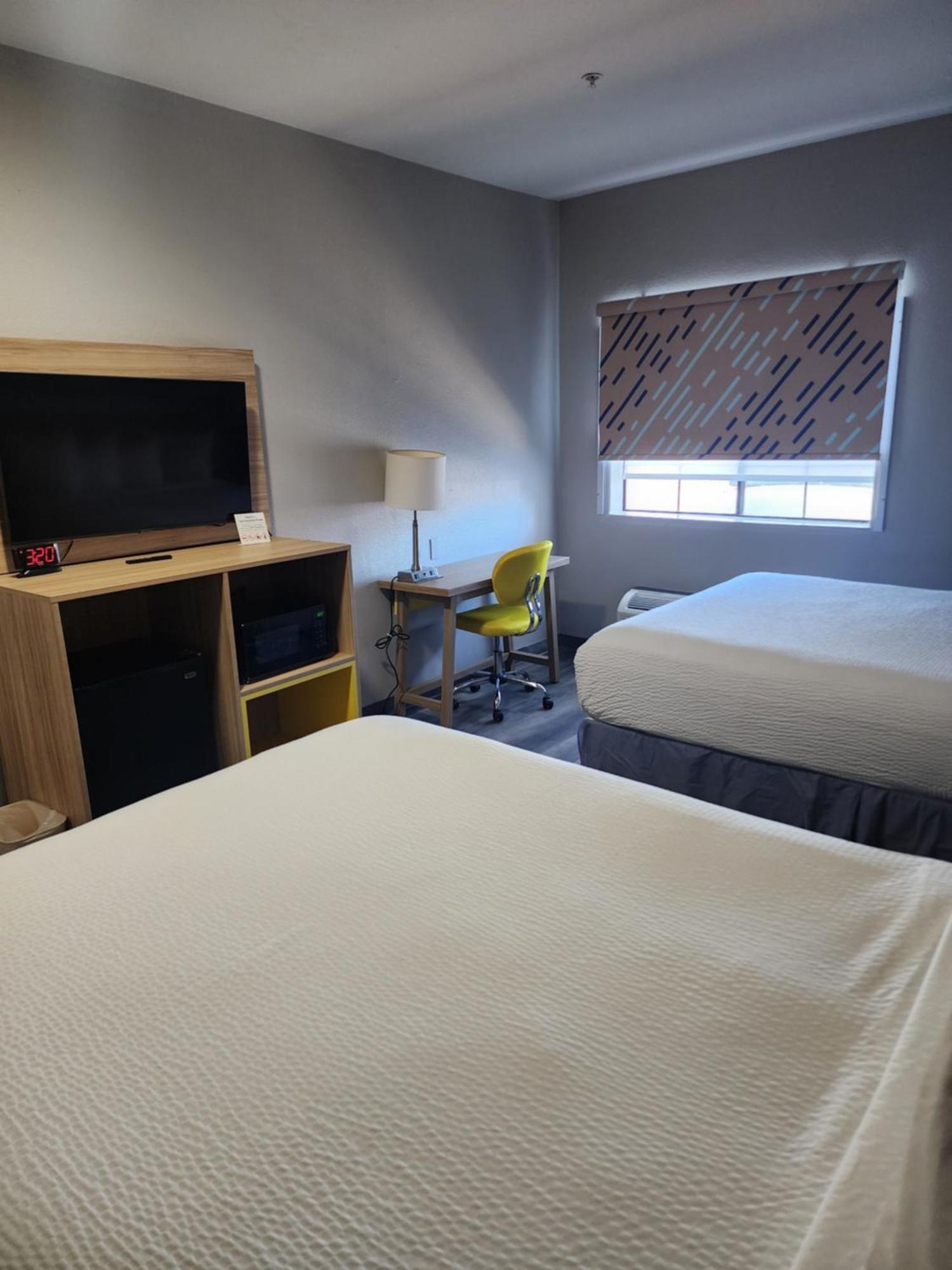Days Inn & Suites By Wyndham Tucson/Marana Стая снимка