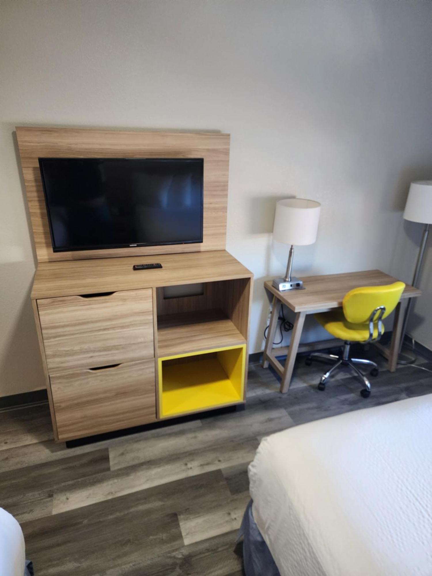 Days Inn & Suites By Wyndham Tucson/Marana Стая снимка