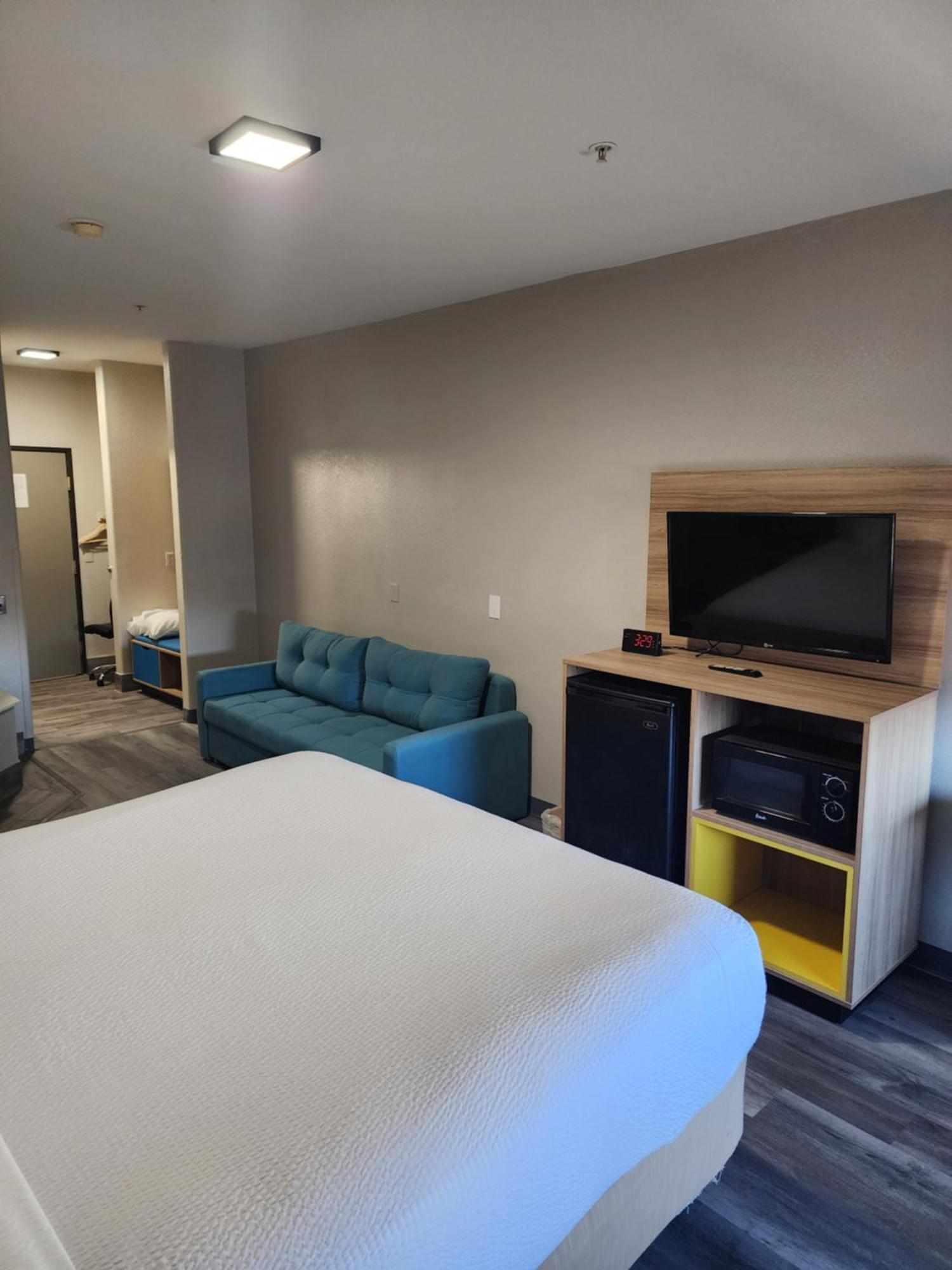 Days Inn & Suites By Wyndham Tucson/Marana Стая снимка